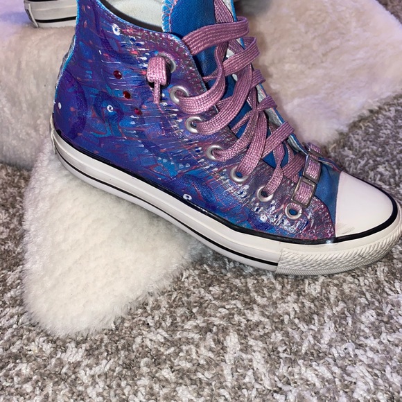 Custom hand painted High top converse - Picture 4 of 10